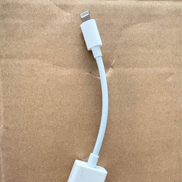 Lightning to USB Camera Adapter Female USB OTG Cable Adapter - Picture 3 of 4